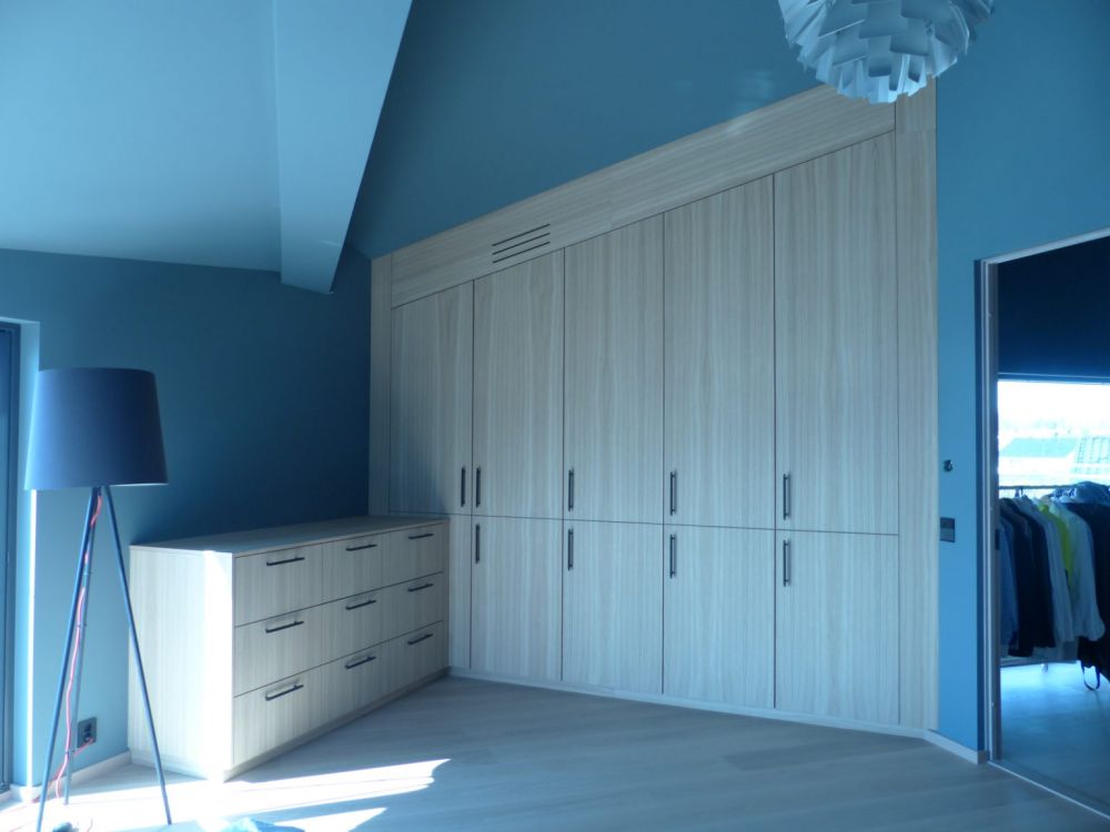 Plassbygd garderobe  når oppbevaring må tilpasses rommet